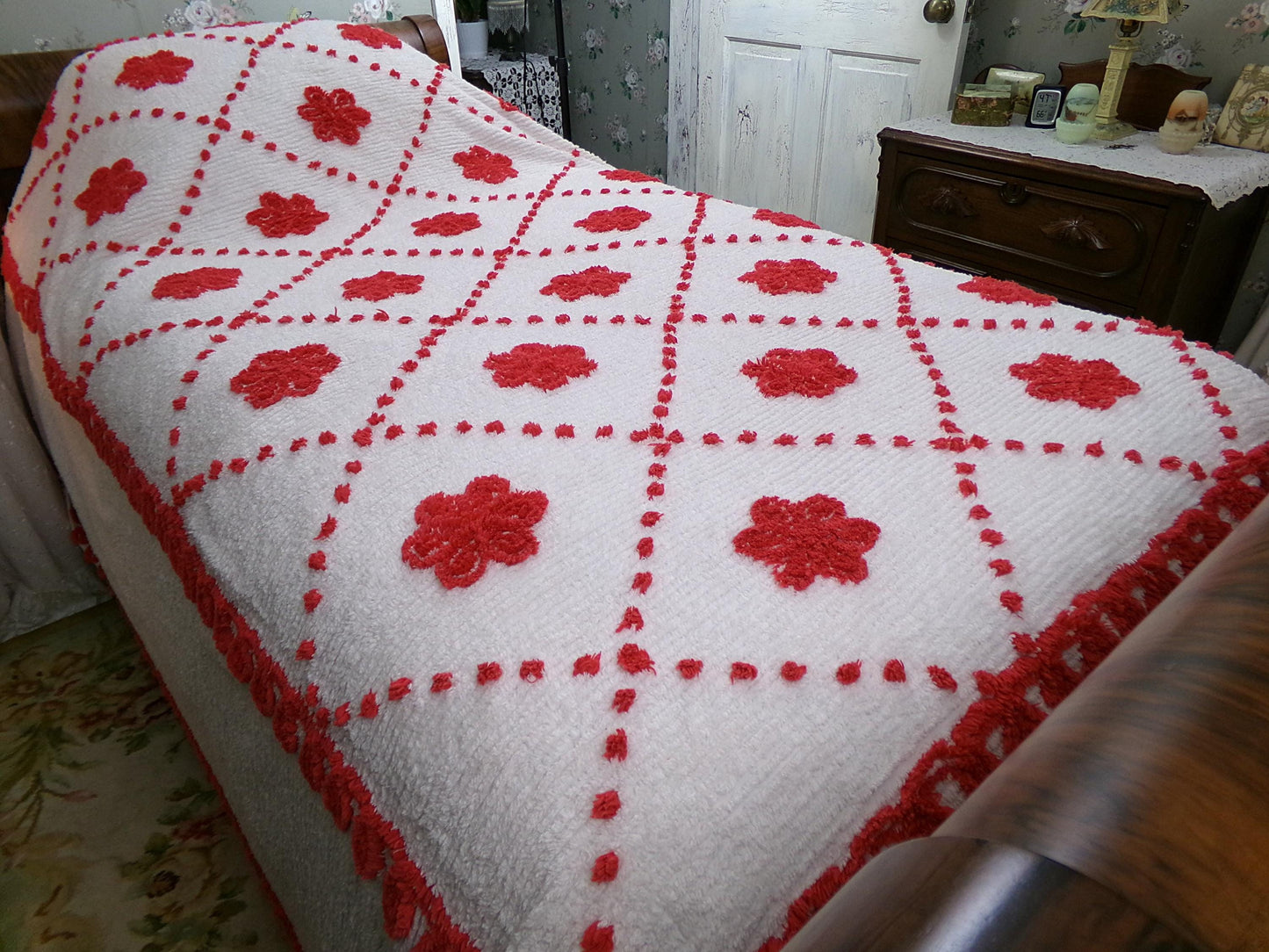 vintage red flower chenille bedspread, white cotton full size bedding