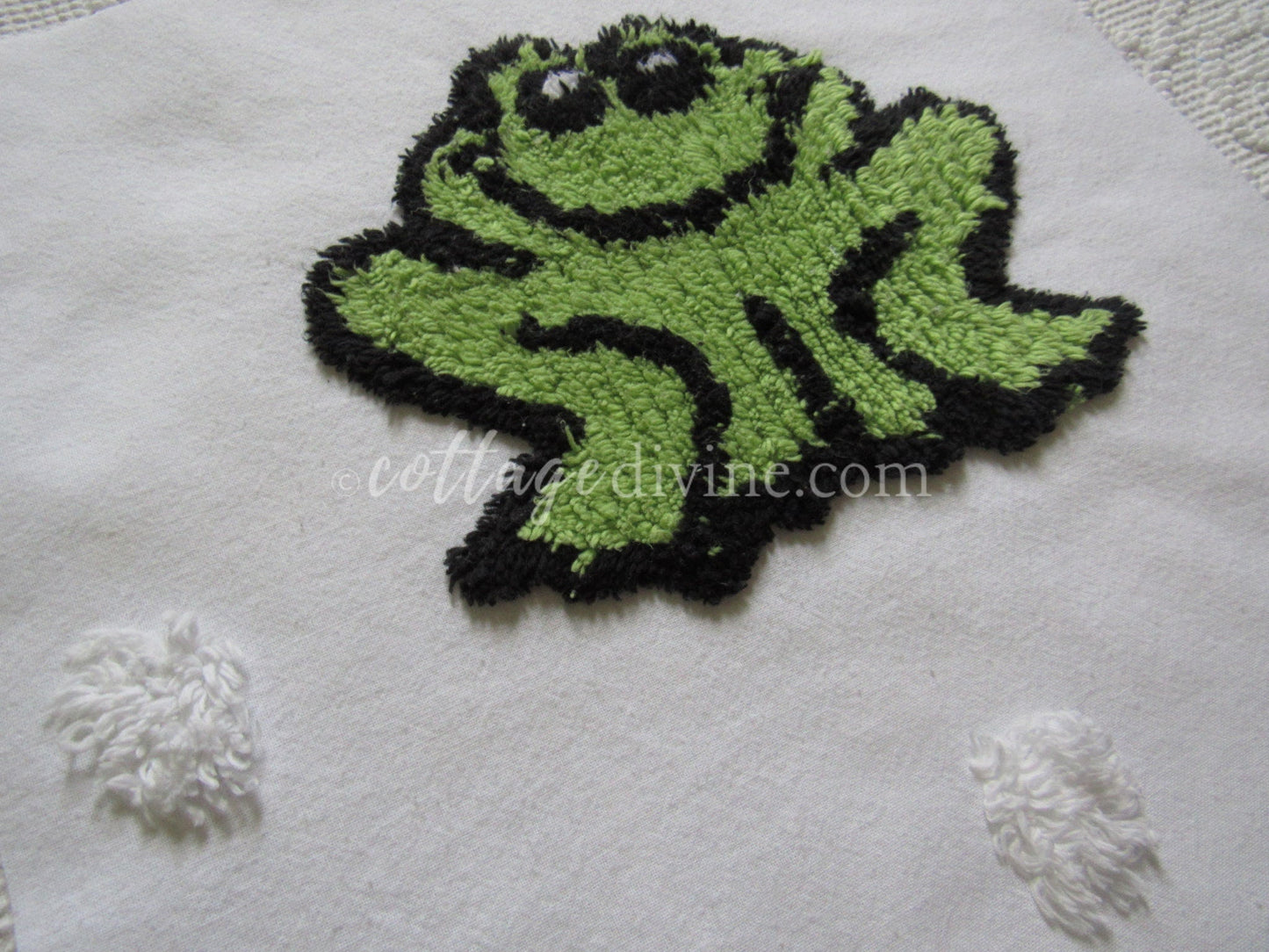 Adorable Happy Frog Retro Vintage Novelty Chenille FABRIC PIECE, 12.5" square
