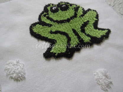 Adorable Happy Frog Retro Vintage Novelty Chenille FABRIC PIECE, 12.5" square