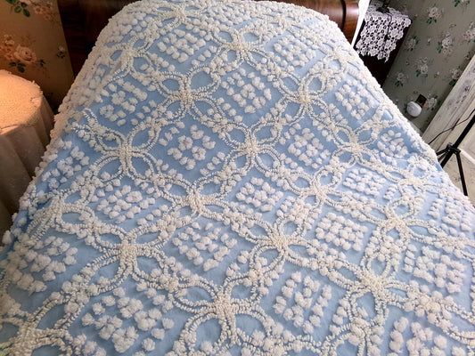 beach cottage blue vintage chenille bedspread, shabby tufted geometric pattern, 100% cotton twin size summer coverlet with fringe
