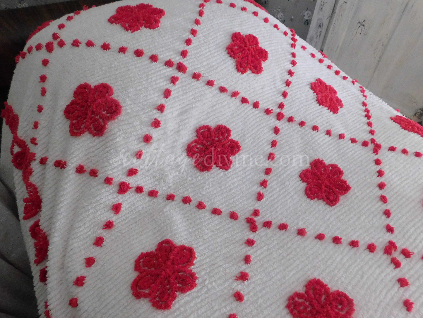 Vintage Chenille Bedspread, Fabulous Red Roses on White, Full Size, Cotton, Midcentury Bed Linens