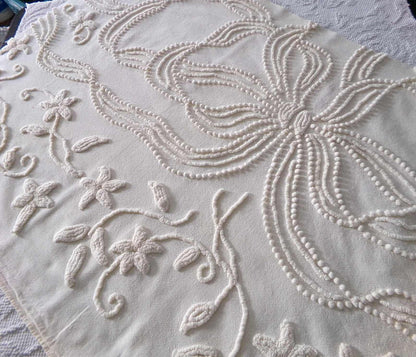 Exquisite Heirloom Vintage Chenille Fabric Piece, Large Bow & Lily Flowers in Antique Cream, 23" x 37" inch piece, lovely for a wall hanging