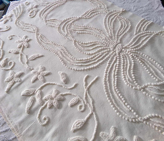 Exquisite Heirloom Vintage Chenille Fabric Piece, Large Bow & Lily Flowers in Antique Cream, 23" x 37" inch piece, lovely for a wall hanging