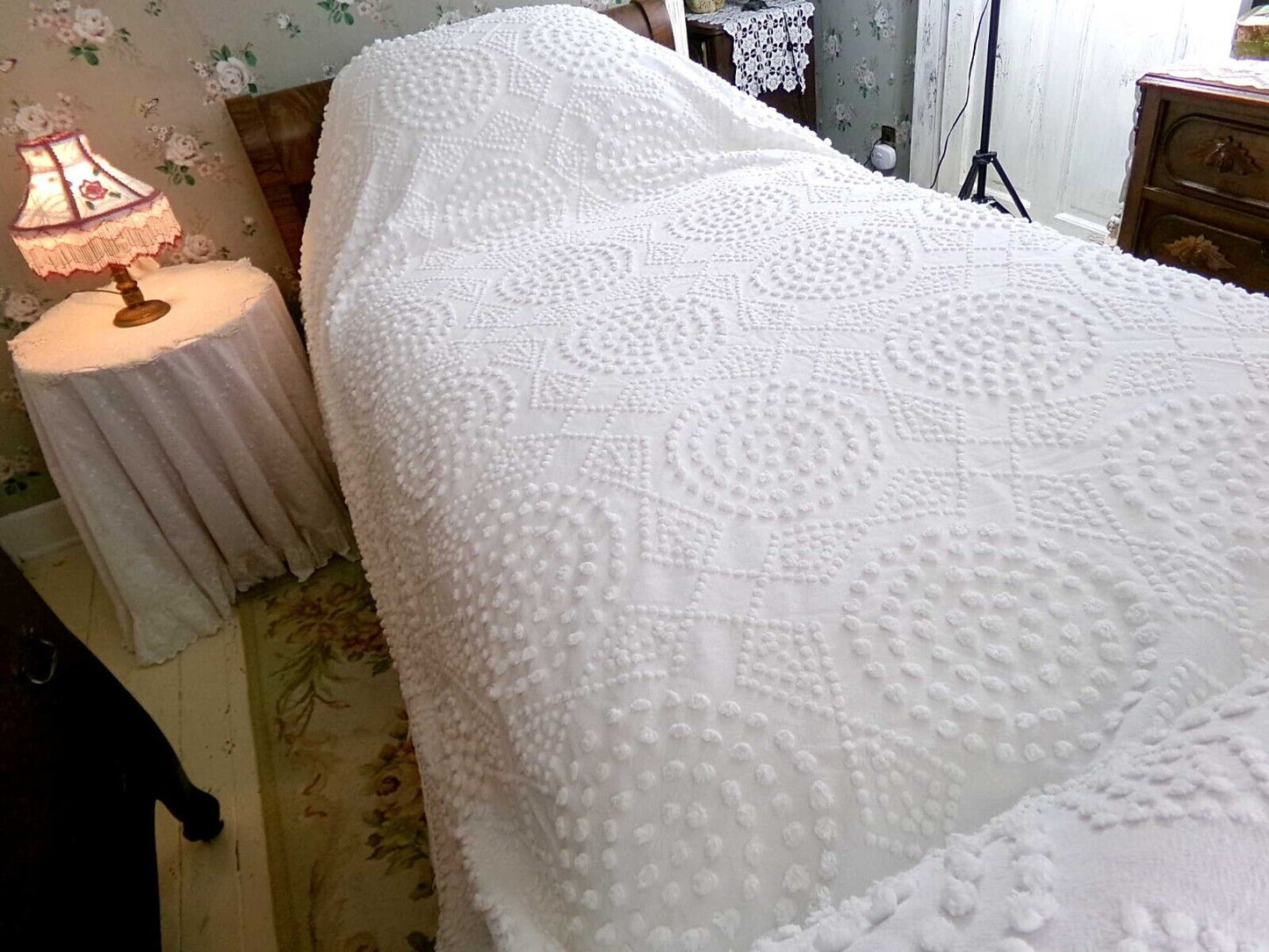 Vintage White Chenille Bedspread, Handtufted Moon & Diamonds, Full Size, Fringe Trim