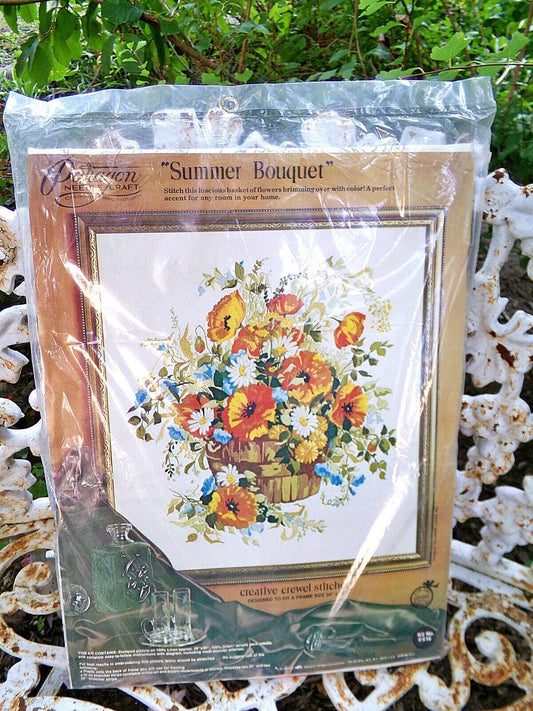 SUMMER BOUQUET Paragon Crewel Embroidery Kit 0516 Vintage Boho Floral Stitchery