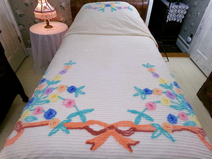 granny's cottage full size chenille bedspread, old-fashioned flower bouquets on cream, vintage style bedding