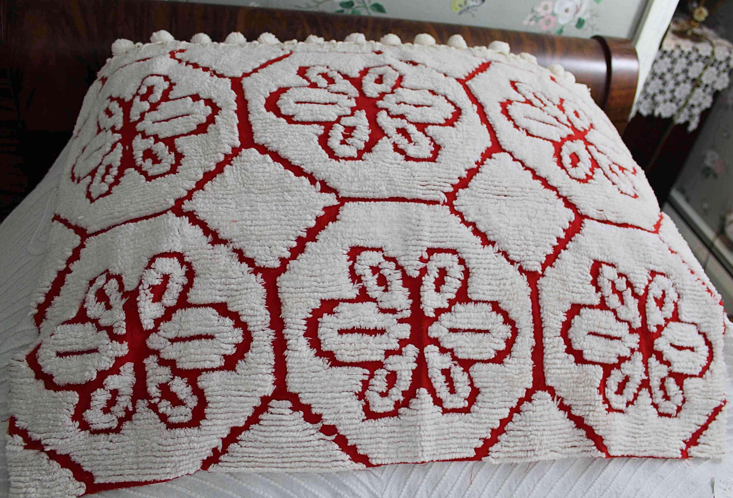 Festive Red Chenille Fabric in Vintage White Daisy Design, 19" x 26" Inch Piece, Unique Geometric Design, Ideal for Festive Crafts