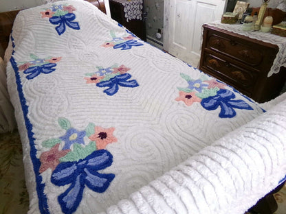 Charming Vintage Chenille Bedspread Plush Bow Flower Bouquets, Twin Size Bedding