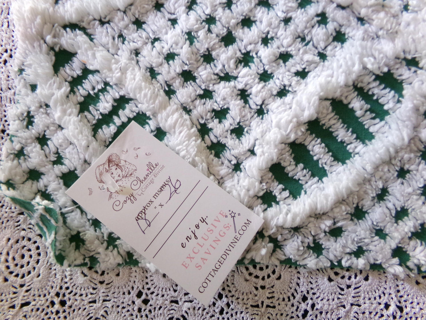 Plush Lush Green & White Vintage Chenille Fabric, 18" x 26" inch Piece, Wedding Ring Design for Christmas Crafts, Pillows, Quilts