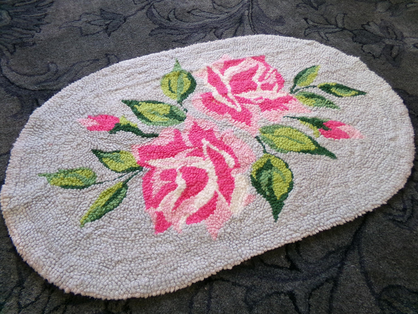Cottage Shabby Vintage Oval Chenille Rug, Pink Roses on Grey, 20" x 33" Inches, Handmade Small Accent Mat, Cotton
