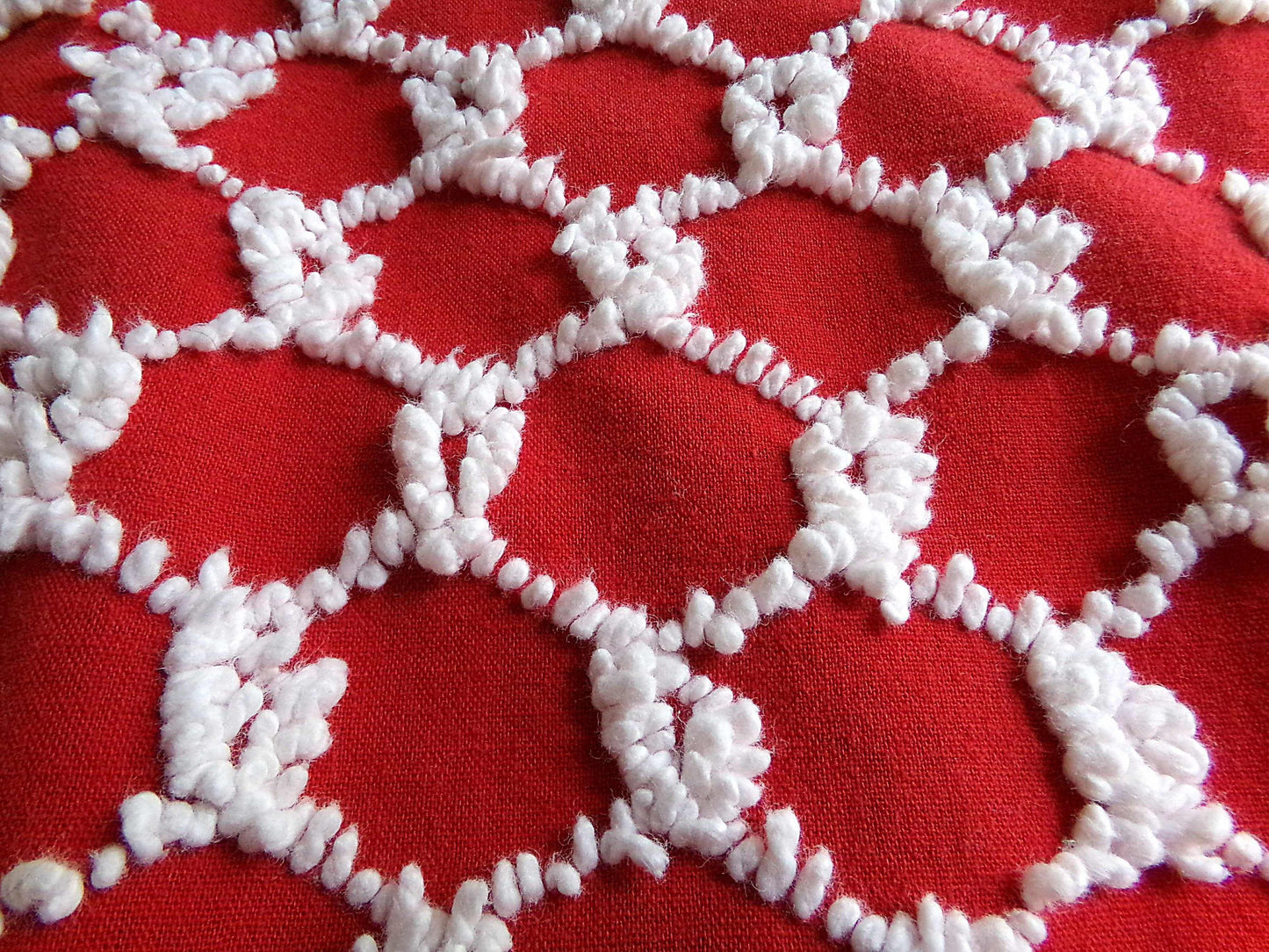 Fabulous Vintage Chenille Bedspread Fabric, Red & White Chain Link Design, 19" x 20" inch Piece, Ultra Lightweight Cotton