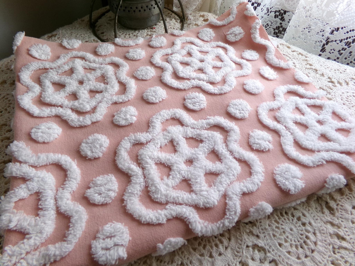 fairytale daisy dots vintage chenille fabric, beautiful white spoked daisies on rose pink cotton, 20" x 24" piece of sewing & quilt material