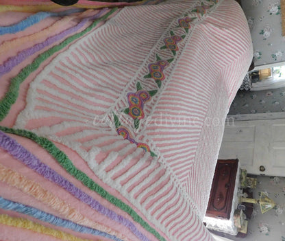 Rainbow Rose Vintage Chenille Bedspread, Cottage Style Plush Pink & White Chevron Design, Full Size