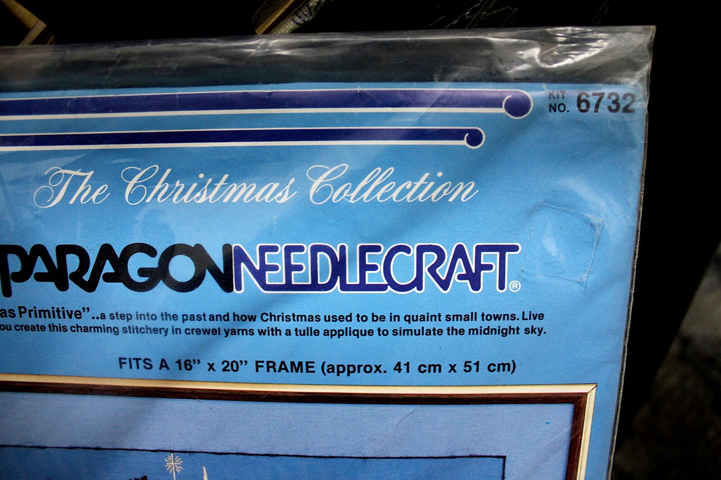 CHRISTMAS PRIMITIVE Vtg Crewel Embroidery Kit Winter Paragon Stitchery 6732