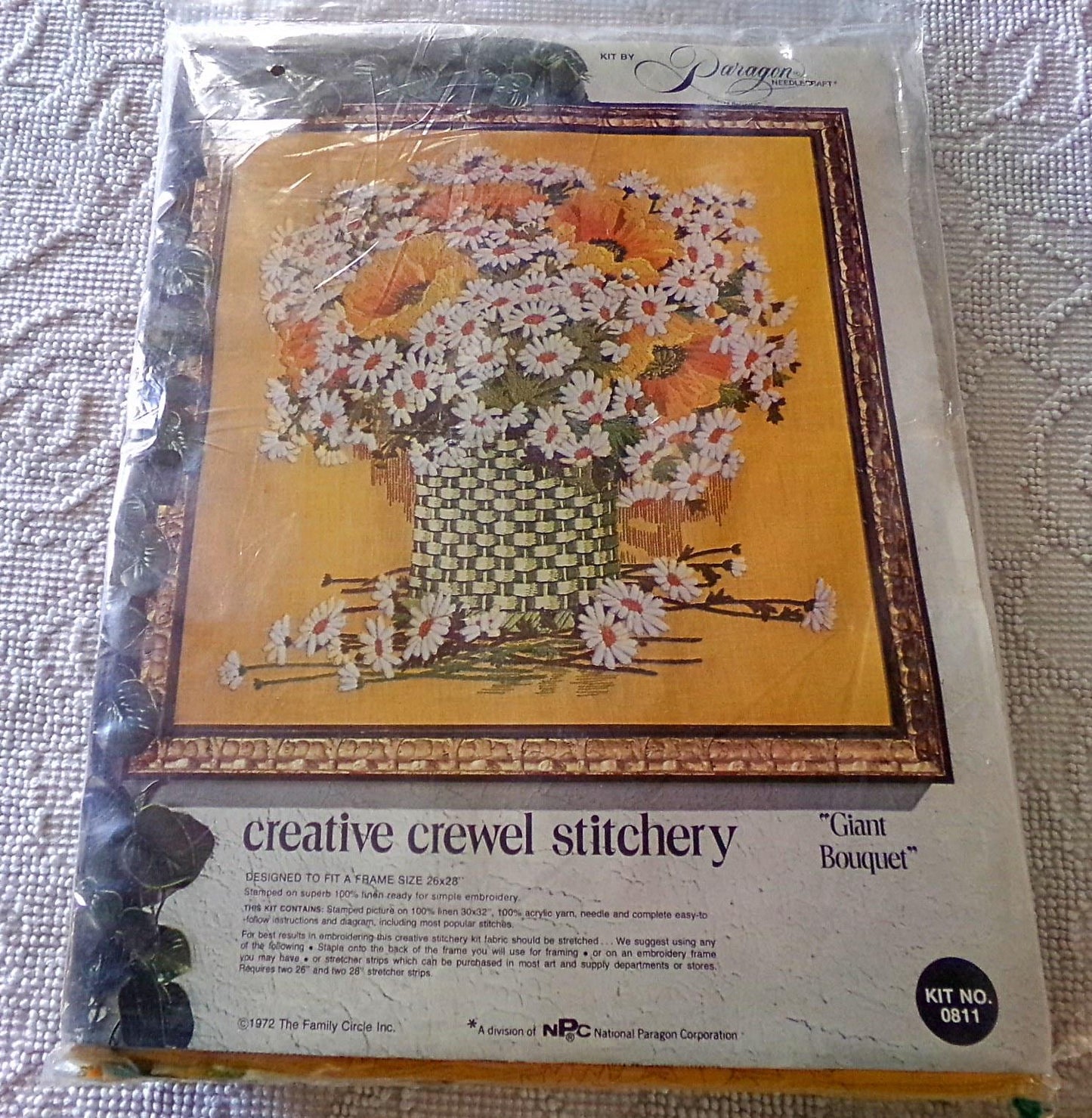 GIANT BOUQUET Boho Stitchery Kit, Vintage Paragon Creative Crewel Embroidery, Hippie Wall Hanging Design #0811, Family Circle 1972