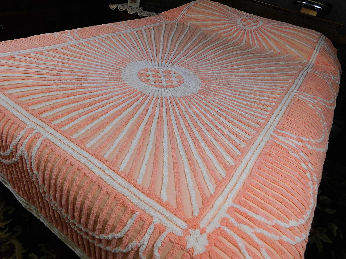 Spectacular STARBURST Peach SUN RAYS Vintage Chenille Bedspread, 100% Plush Cotton, Full Size