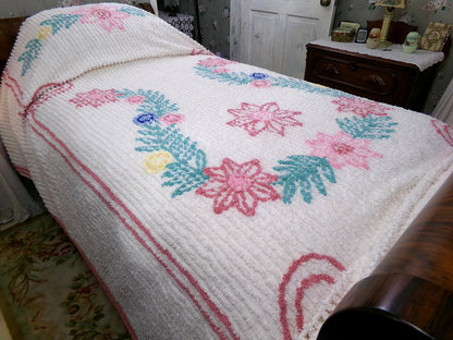 Vintage Twin Chenille Bedspread w/ Pink Star Lilies, Botanical Leaves on Cream Tufted Cotton