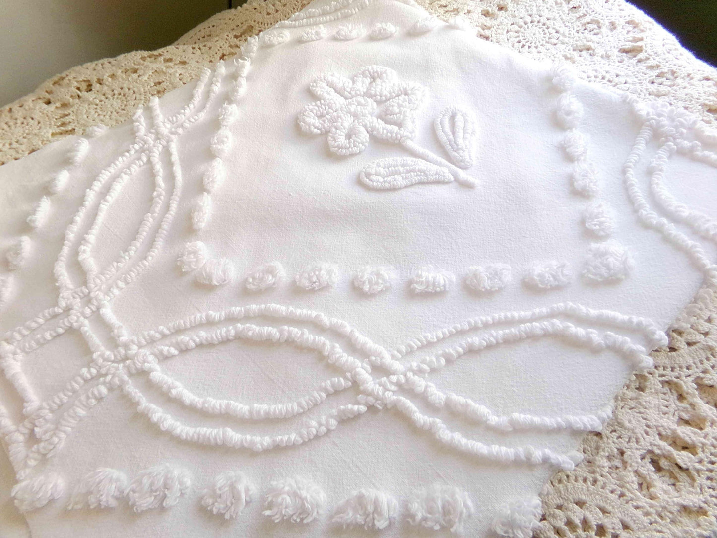 White Vintage Chenille Fabric, 24" x 26" Piece, Versatile Cottage Style Daisy Tulip Design, 100% Lightweight Cotton Quilt Material