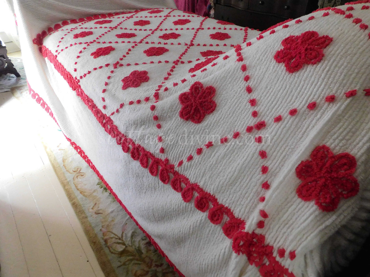 Vintage Chenille Bedspread, Fabulous Red Roses on White, Full Size, Cotton, Midcentury Bed Linens
