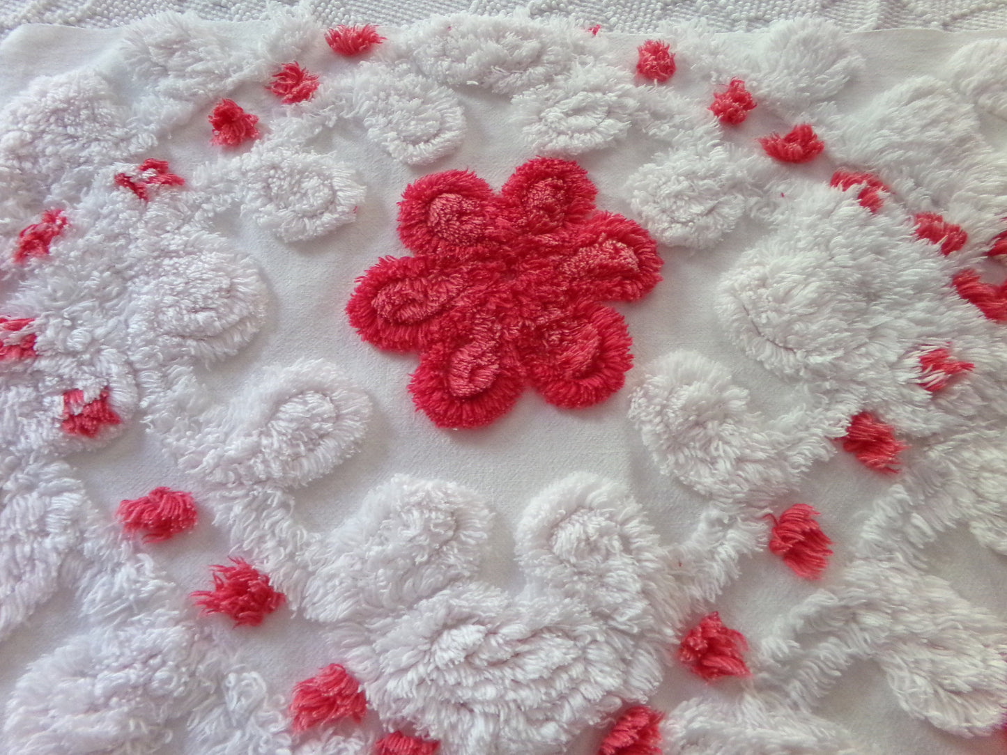 Shabby Red Flowers Vintage Chenille Fabric, 18" x 21" Inch Piece, Frosty White Plush Swirls, Ideal for Festive Crafts