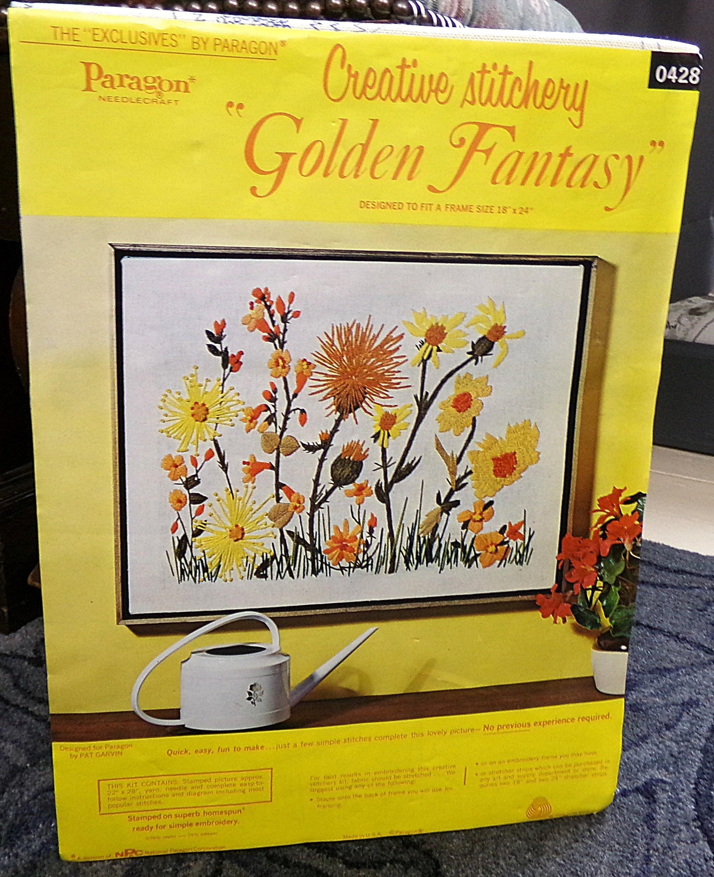 GOLDEN FANTASY Crewel Embroidery Kit, 1970s Vintage Paragon 0428 Stitchery, Hippie Design by Pat Garvin