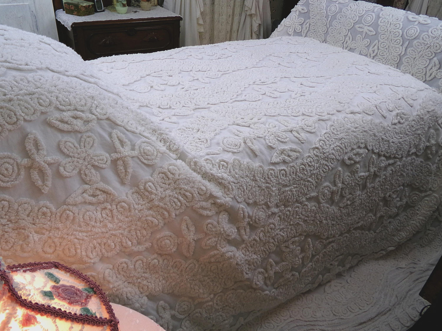 Vintage Canyon Group Chenille Bedspread: KING Size Cotton Blend Bedding, Made in USA