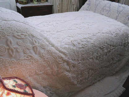 Vintage Canyon Group Chenille Bedspread: KING Size Cotton Blend Bedding, Made in USA