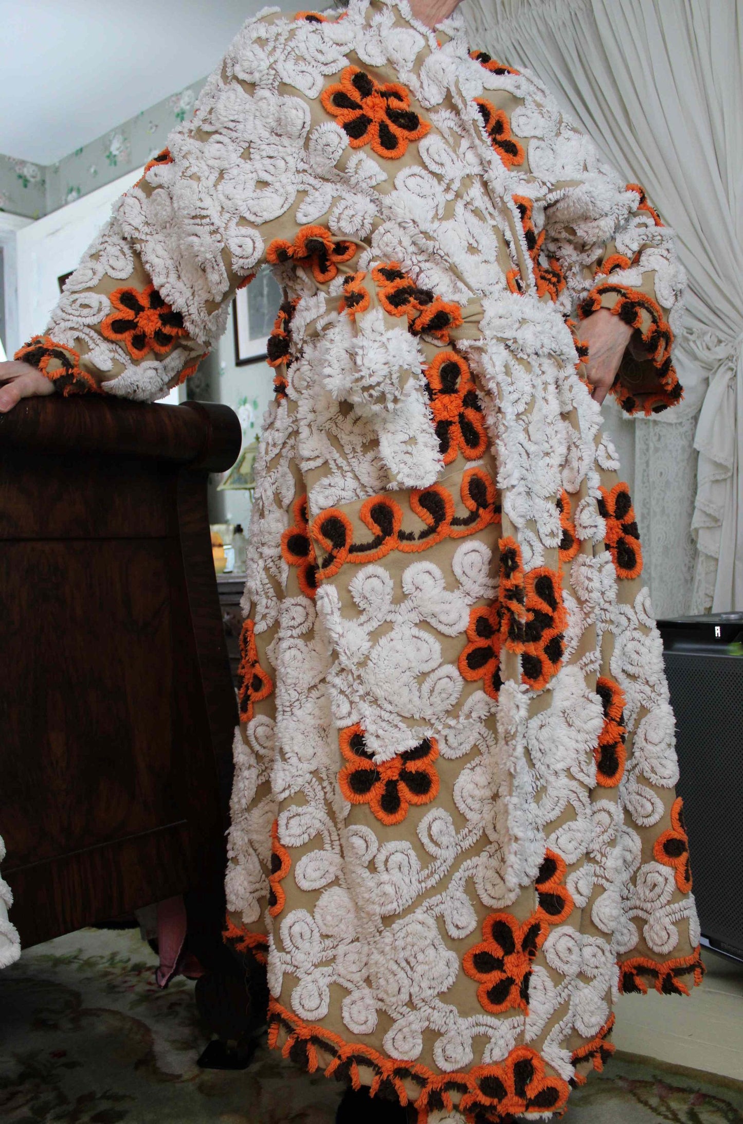 Unisex Kimono Style Chenille Robe, PUMPKIN SPICE Plush Bathrobe Upcycled from Vintage Chenille Bedspread in Creamy Mocha Swirl, Sz XL 1X