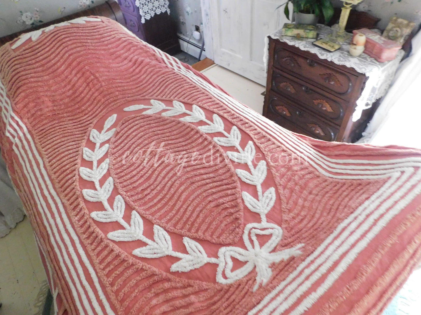 elegant twin size chenille bedspread, white laurel leaf design on terracotta, vintage cotton bedding