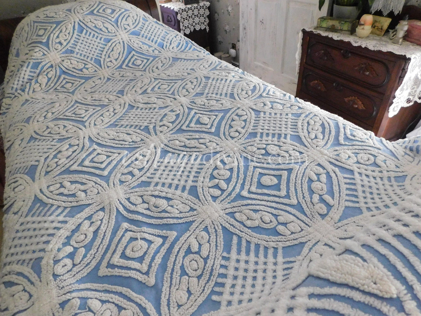 Porcelain Blue & White Rosette Vintage Chenille Bedspread, Cottage Chic Charm, 86" x 100", Full