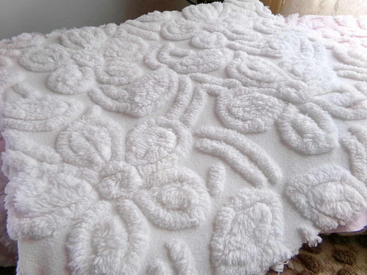 Precious Big Daisy Chenille Fabric, Vintage White Floral Cotton Sewing Material, 20" x 24" inch Piece for Quilting, Pillows & Crafts