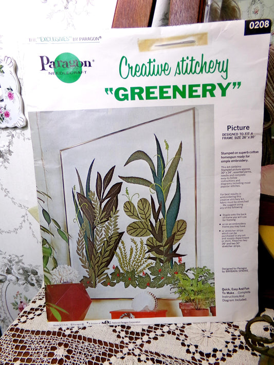 GREENERY Crewel Embroidery Kit, BOTANICAL Boho Vintage Paragon Needlecraft Creative Stitchery #0208