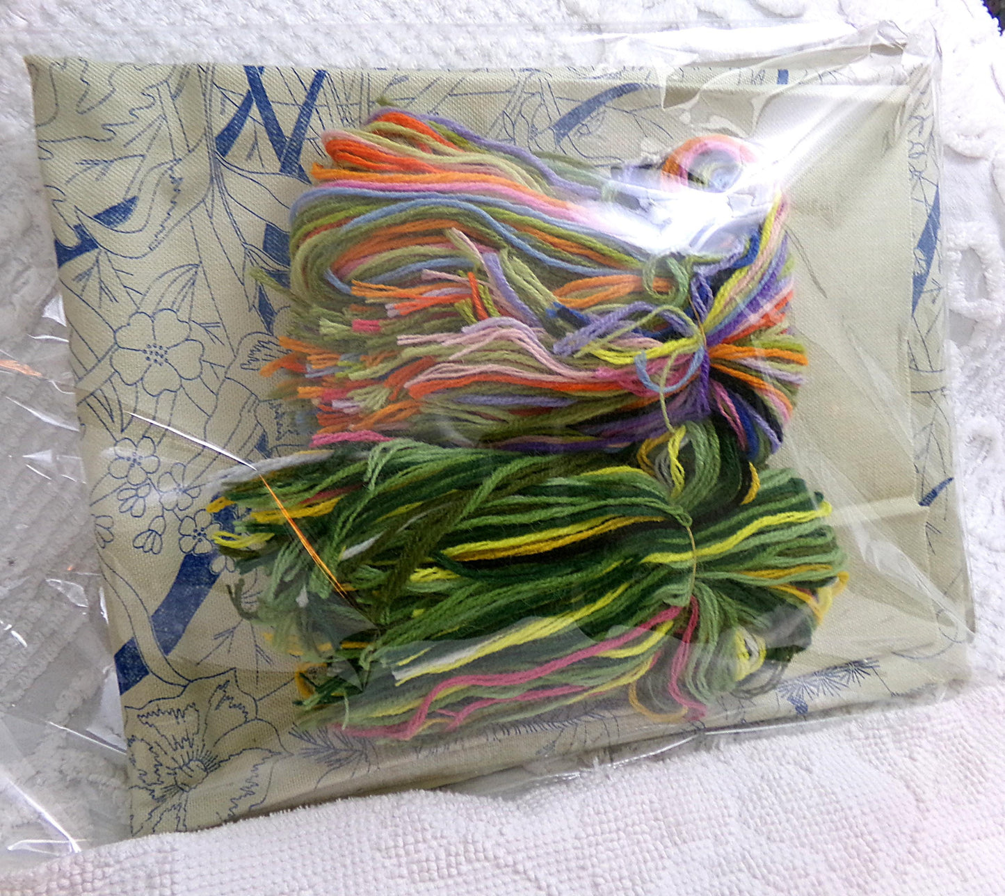 COUNTRY GARDEN Rare Crewel Stitchery Kit, Flower Power Meadow Scene Wall Hanging, Vintage 0511 Paragon Needlecraft Embroidery by Adele Veres