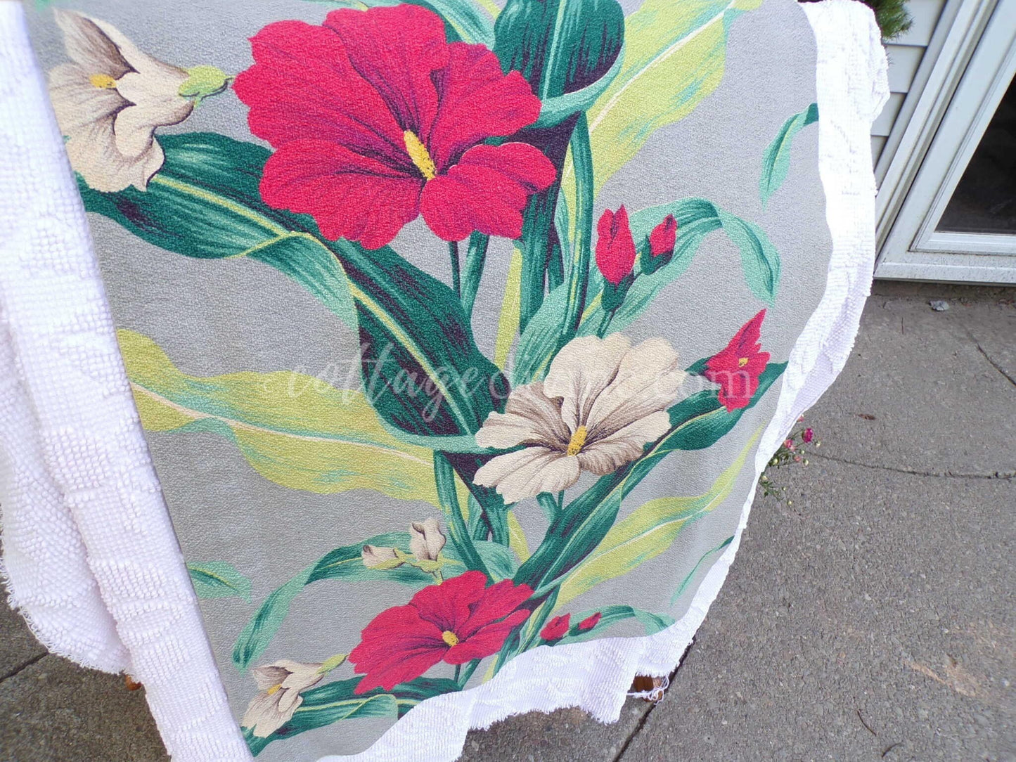 Tropical Vintage Barkcloth Fabric Piece, Salvaged MCM Botanical Hibiscus Print, 19" x 25" inches, #3