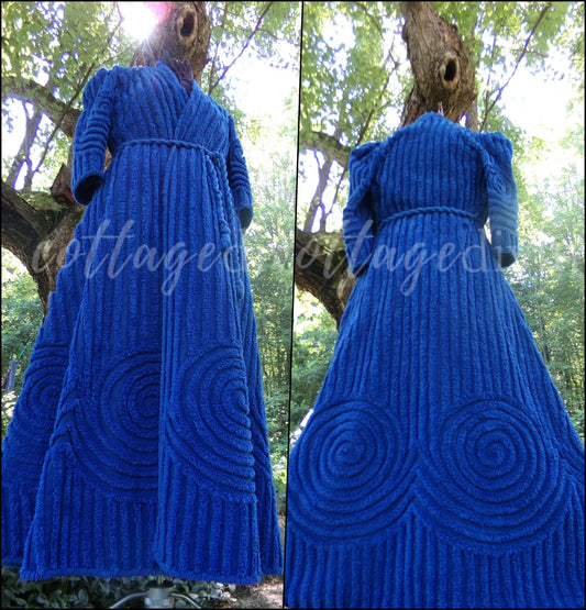 Spectacular Vintage Chenille Robe, Original 1940s Bathrobe, Old Hollywood Glamour in Regal Blue with Sculpted Swirl Tufting, Est Size S