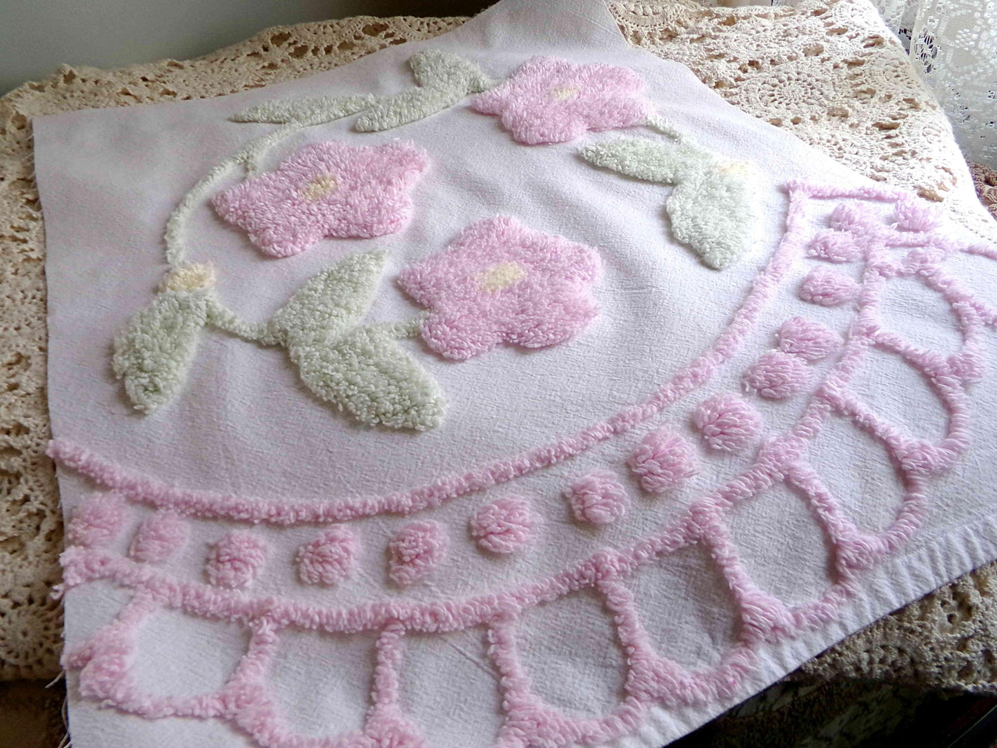 pink rose blooms chenille fabric, vintage style floral wreath quilt material, white 100% cotton, 15" x 18" piece for sewing