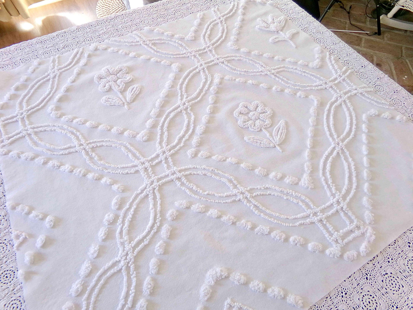 White Vintage Chenille Fabric, 24" x 26" Piece, Versatile Cottage Style Daisy Tulip Design, 100% Lightweight Cotton Quilt Material