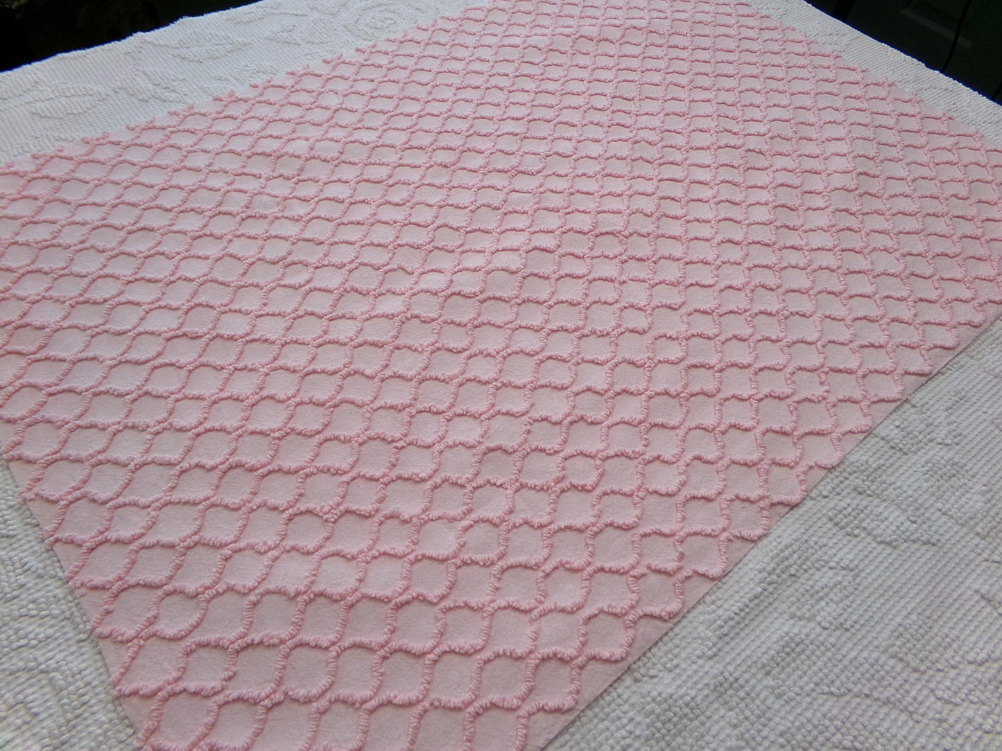 Precious Pink Vintage Chenille Fabric Piece, Textured Eternity Link Design, Quilt Material for Sewing & Crafts, 18" x 24"