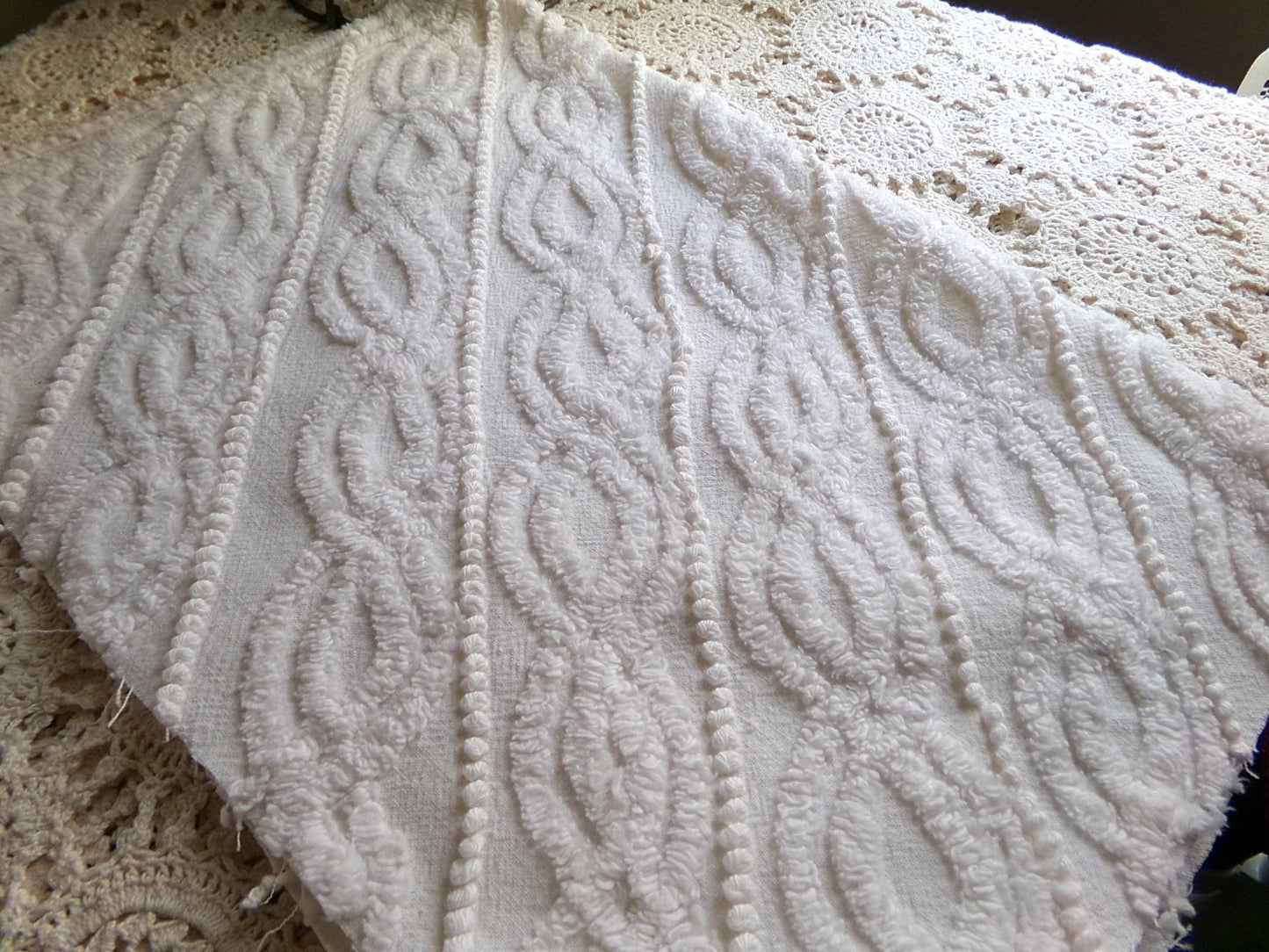 angelic infinity links vintage chenille fabric, lovely sewing material with great texture & presentation, 16" x 21" inch piece