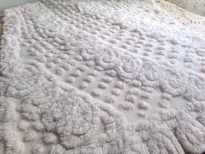Fluffy Angel White Plush Swirl Vintage Chenille Quilt Fabric, 16" x 24" inch Piece