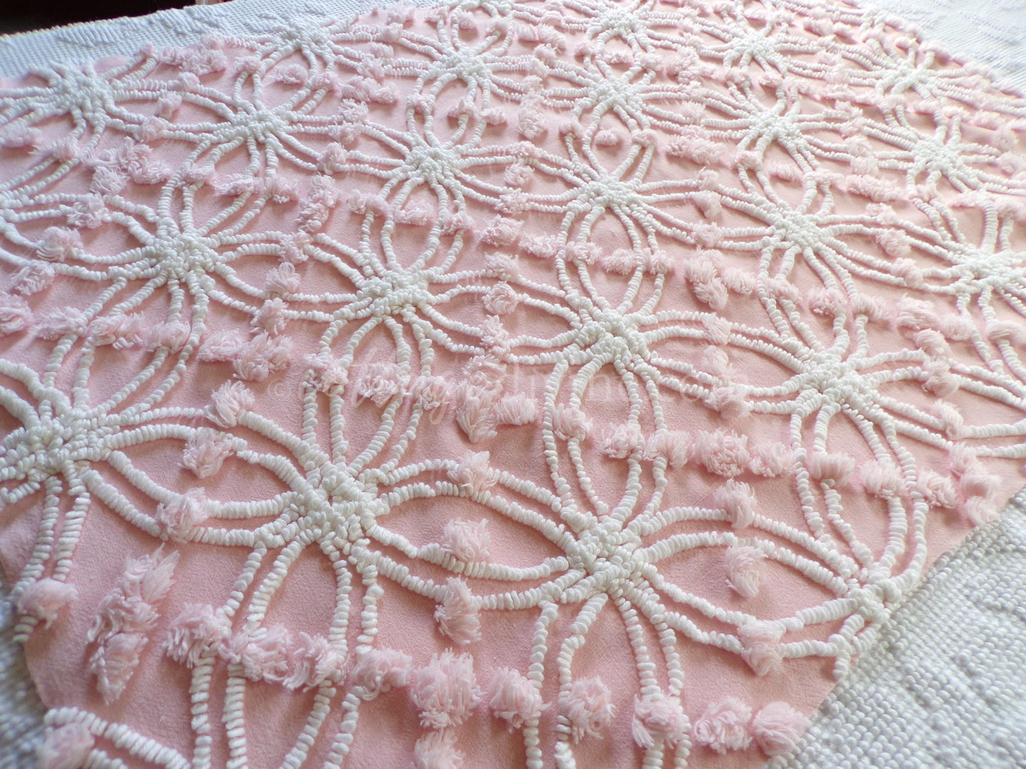 Pretty Peachy Pink Vintage Chenille Fabric Piece, Spider Ring Overtufted Pop Design, Pretty in Quilts & Pillows, 27" x 18" Sewing Material