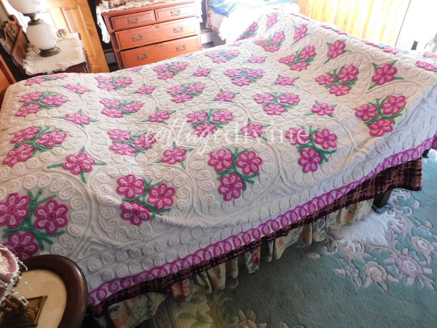 Romantic Plush Hearts White Curlicue 1950s Vintage Chenille Bedspread, FULL Size