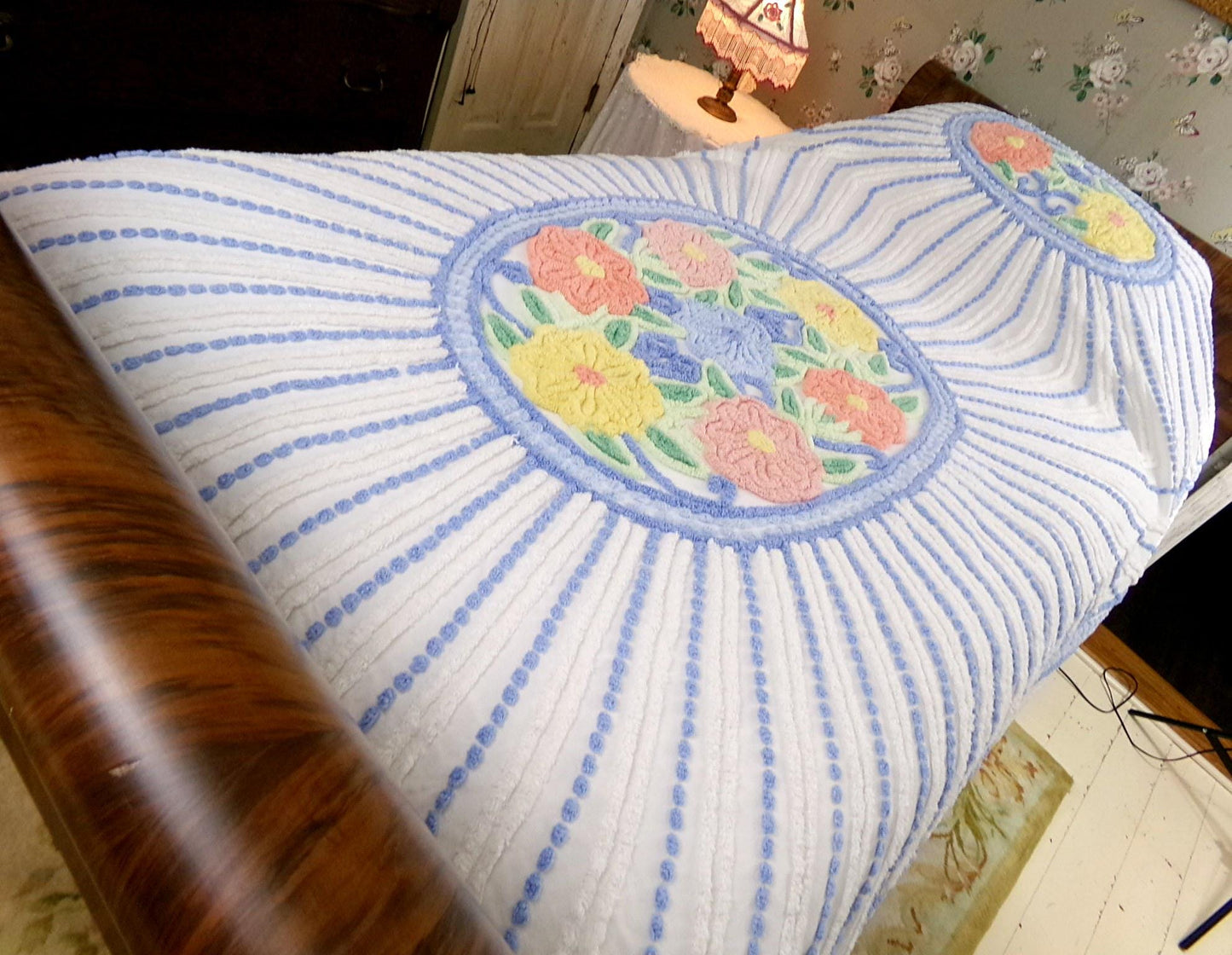 vintage full size chenille bedspread in blue & white colorful cameo starburst florals