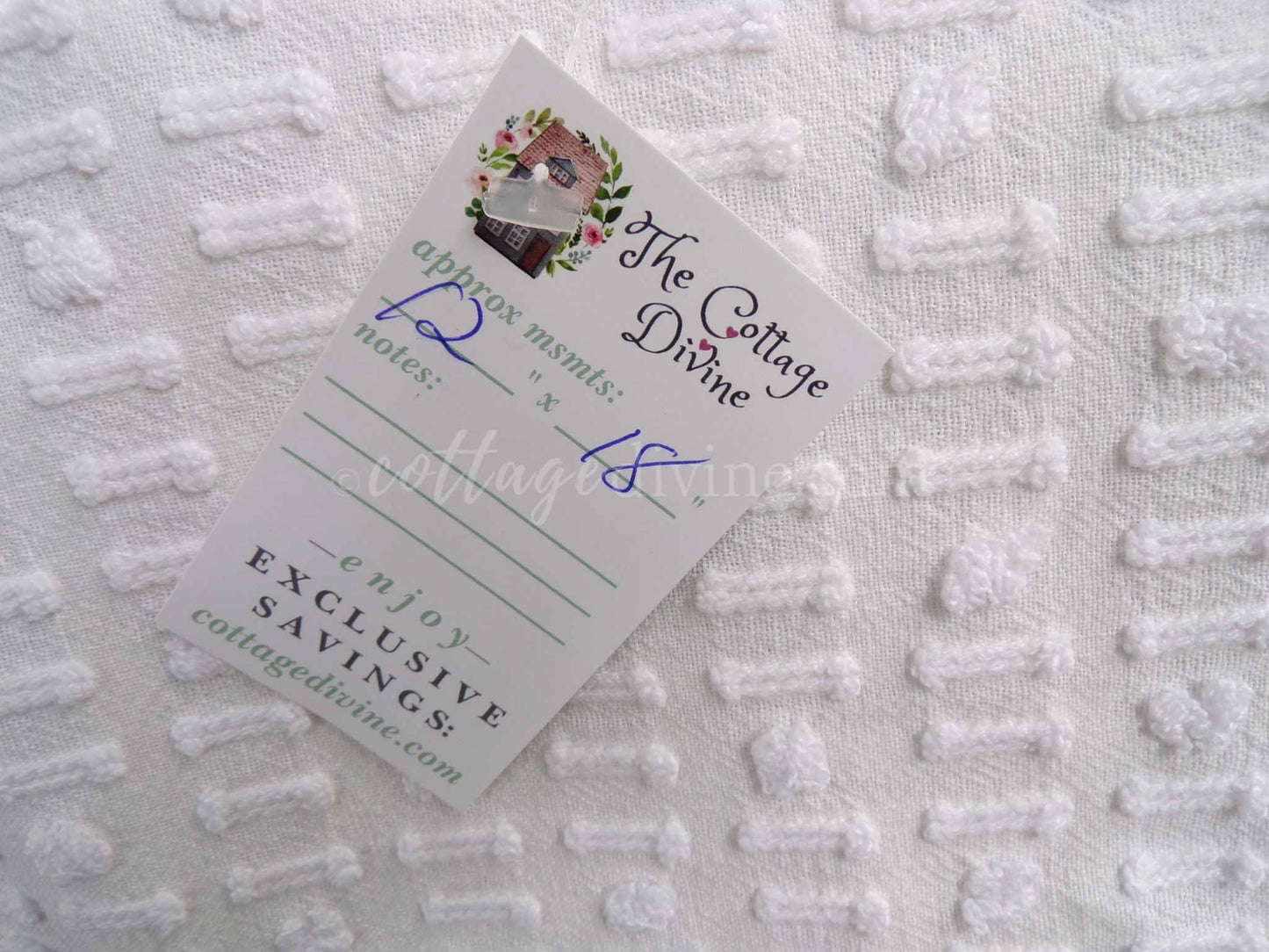 Mini Fabric Bundle, Classic Texture Tuft White, 2 Pieces from Vintage Chenille Bedspreads, 12" x 18" inches each, for Quilts & Crafts