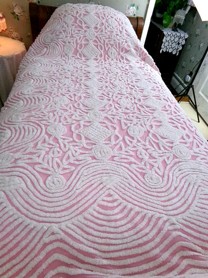 shabby pink fantasy cottage chenille bedspread, vintage white rose tufted full size cotton bedding