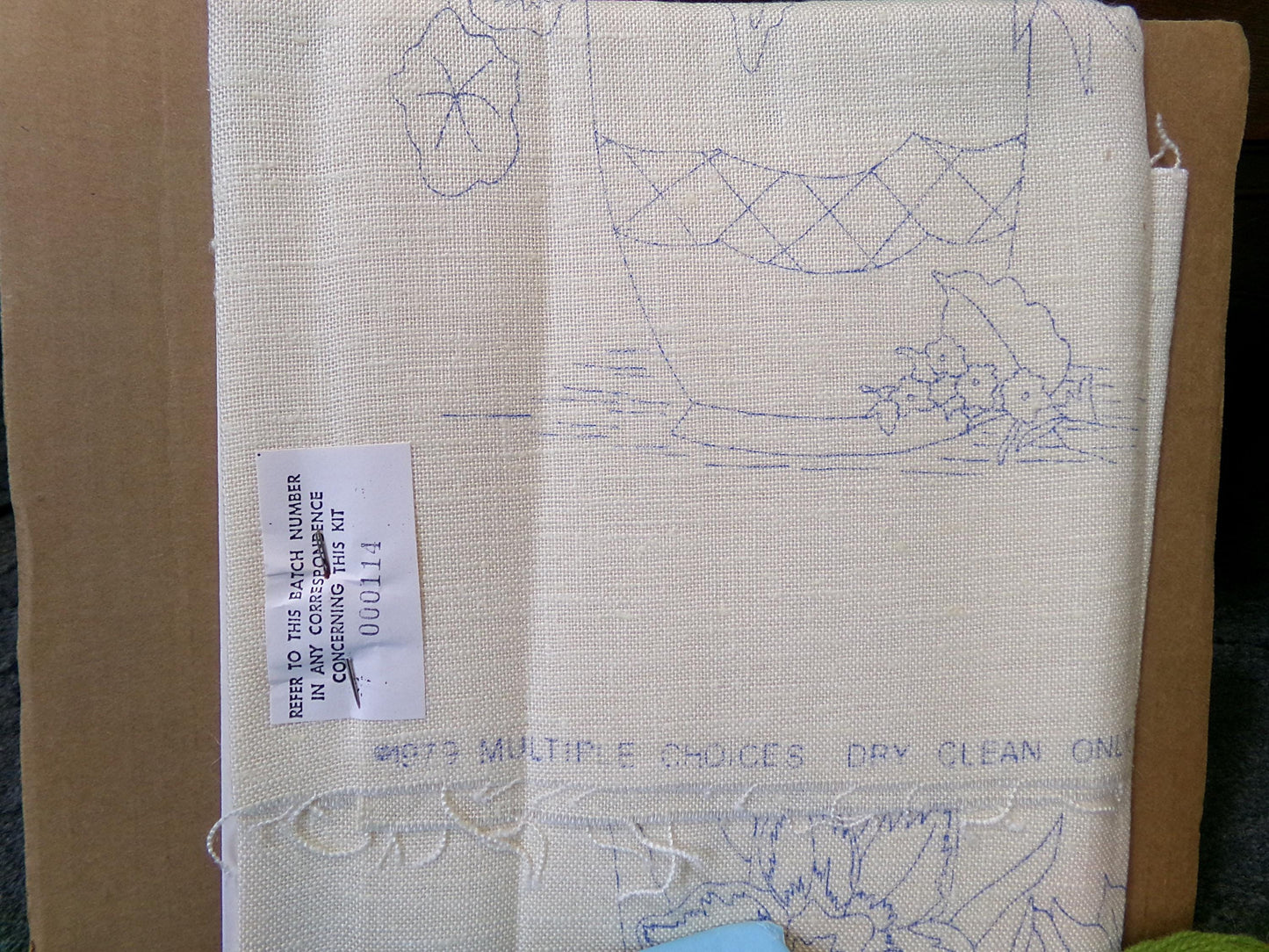 BLOOMING SUMMER Crewel Embroidery Kit, Rare Vintage Multiple Choices Floral Stitchery 01-325, Adele Veres design