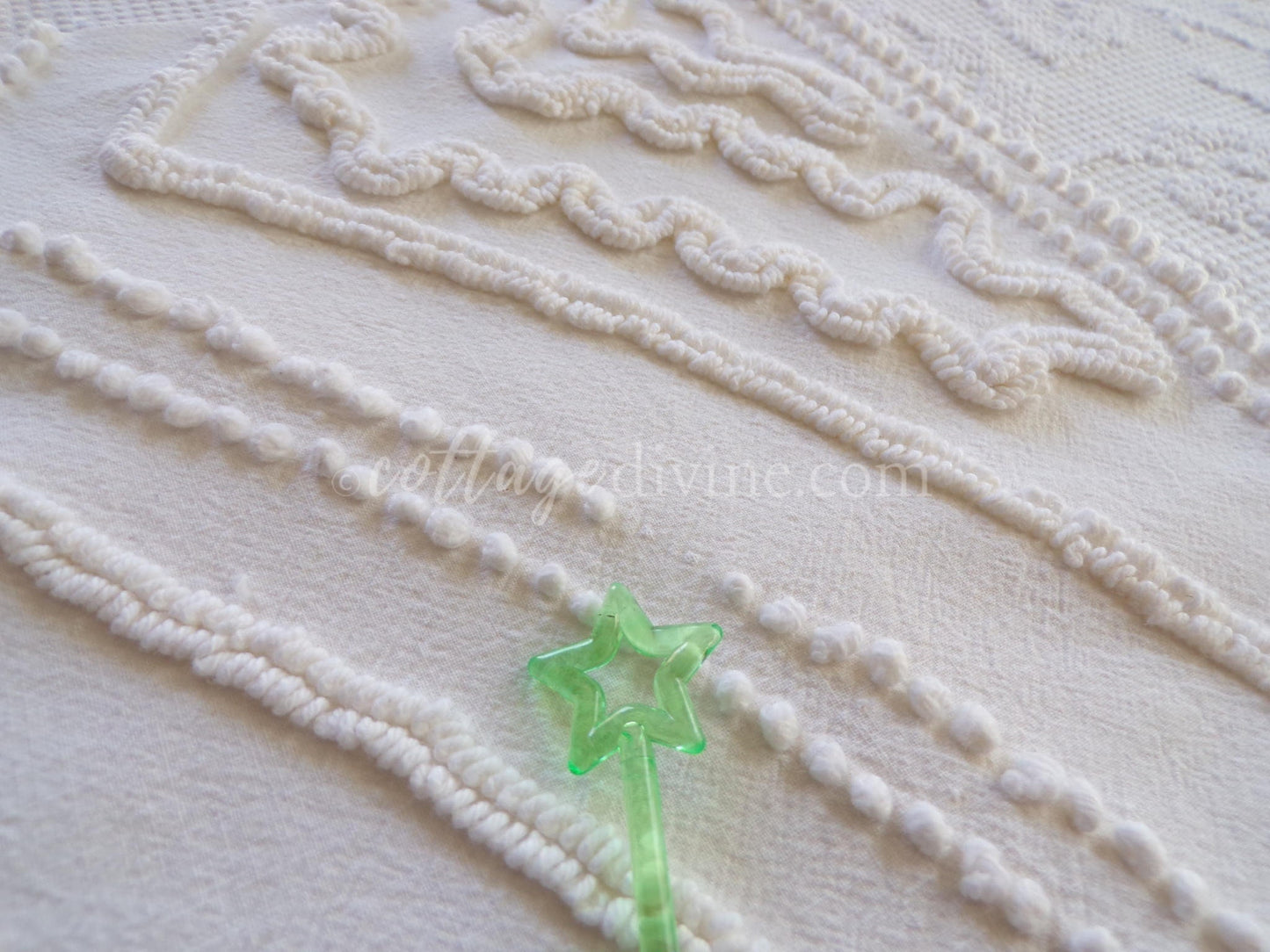 Magical Cottage Chic Lily Vintage Chenille Quilt Fabric Piece, 18" x 25" inches, Pretty in Pillows