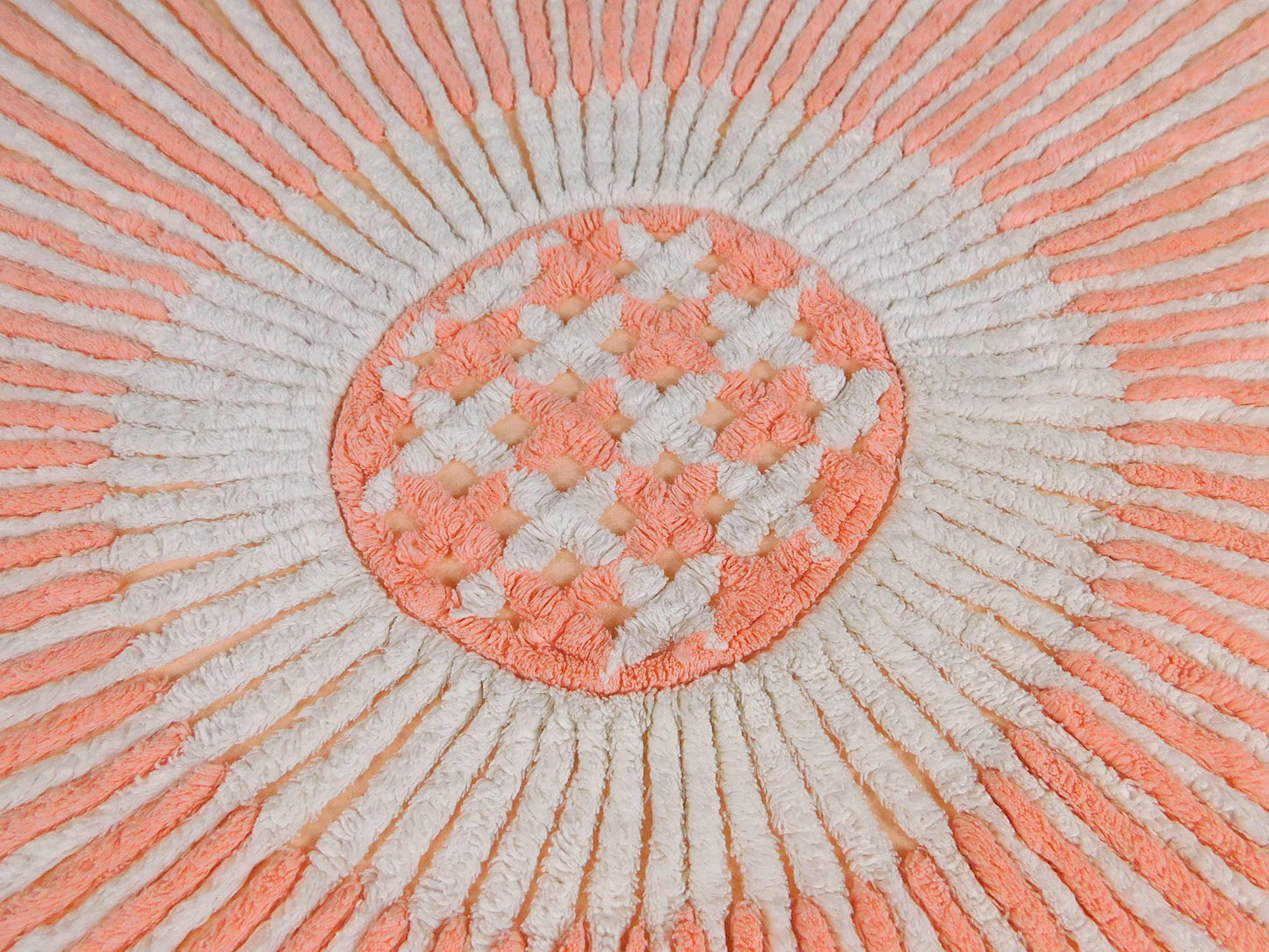 Spectacular STARBURST Peach SUN RAYS Vintage Chenille Bedspread, 100% Plush Cotton, Full Size