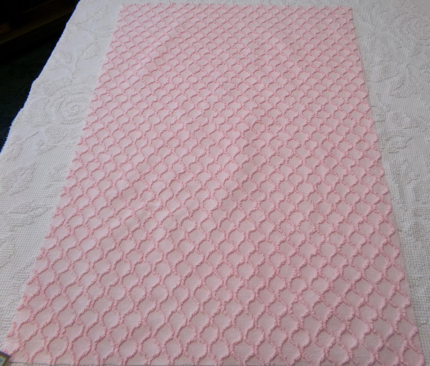 Precious Pink Vintage Chenille Fabric Piece, Textured Eternity Link Design, Quilt Material for Sewing & Crafts, 18" x 24"