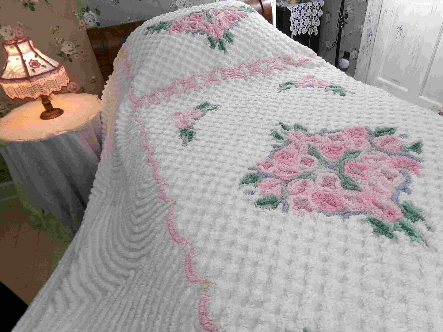 Plush Luxury Pink Rose Vintage White Chenille Bedspread, 100% Cotton, Twin Size